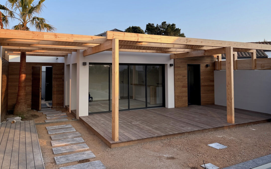 Pool House 85